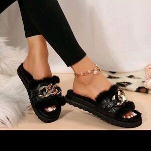 Elegant Black Fur Slide Sandals with Gold Chain size 7.5 new & unused